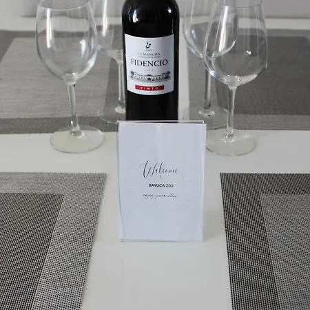 Front Yumbo 2bedrooms Bayuca *